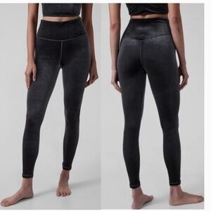 Athleta Elation Velvet Tight Leggings in black stretchy and soft on trend L